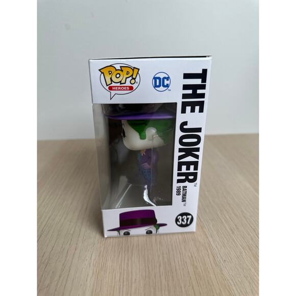 Funko Pop 337 Batman The Joker - NEW IN BOX - Picture 3 of 4